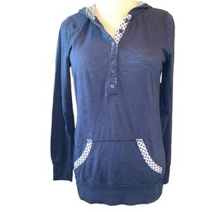 Maurices knit top pullover hooded long sleeve kangaroo pocket 1/2 button Sz M